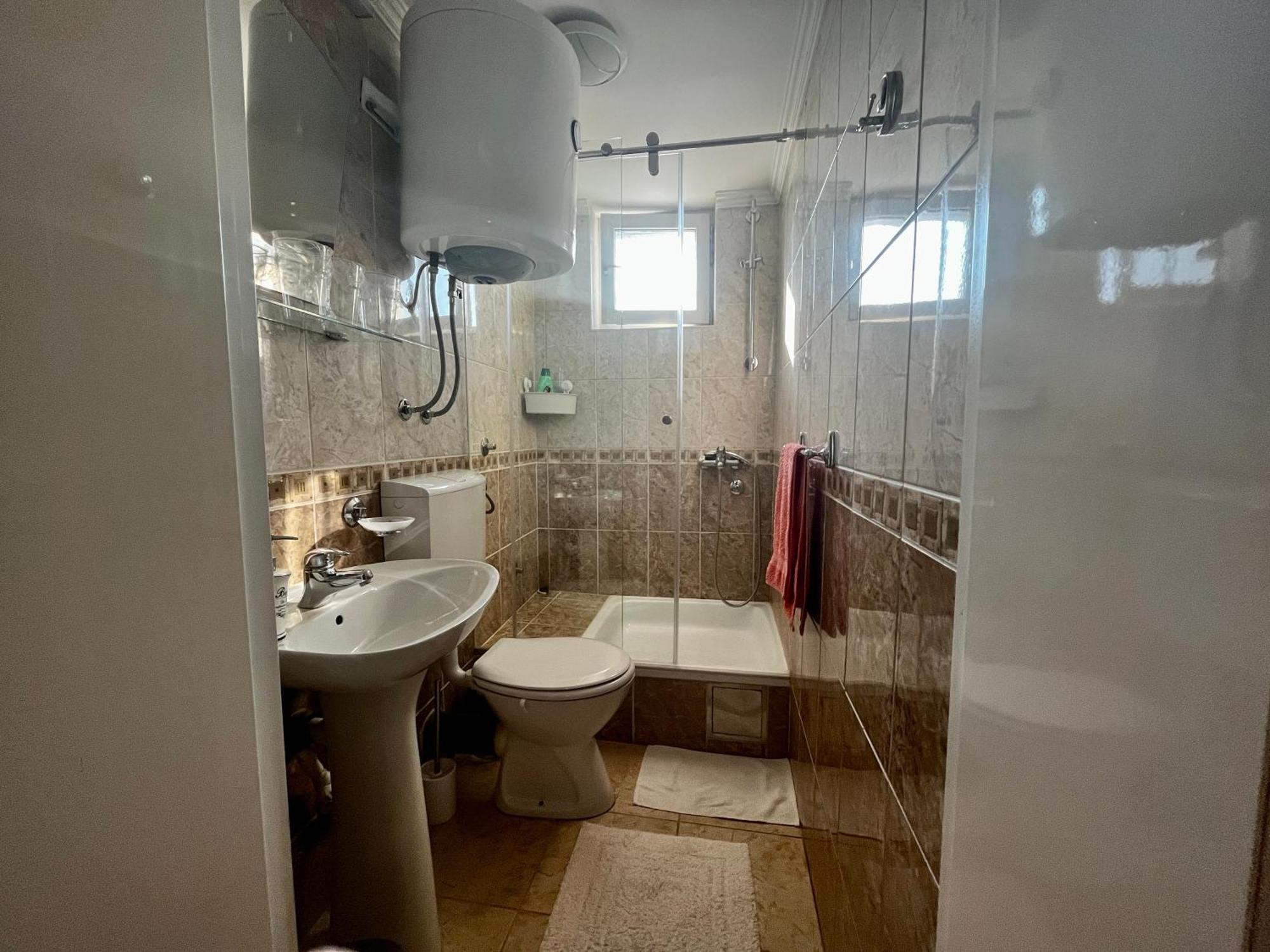 Apartman Simona Vrdnik Eksteriør billede